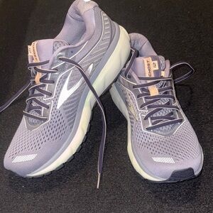 Brooks Women's Ghost 12 Running Shoes - Lavender and White